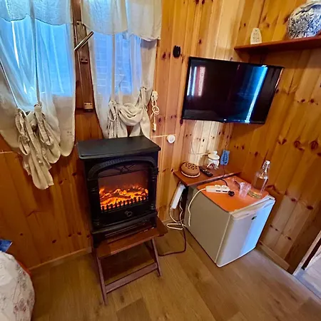 Apartamento Casetta In Legno Alba Di Montanaria Brosso