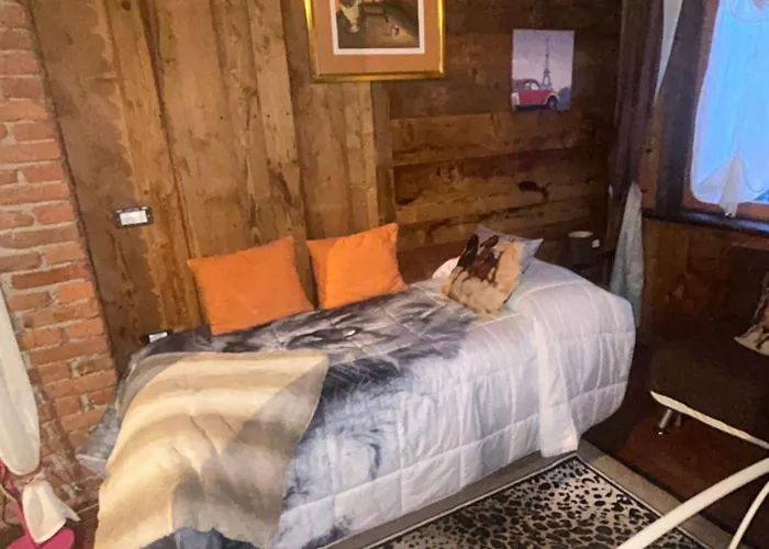 Alba Di Montanaria Lägenhet *